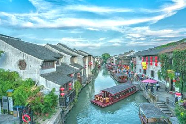 Mia, 31 — Escort in Liuyuan, China