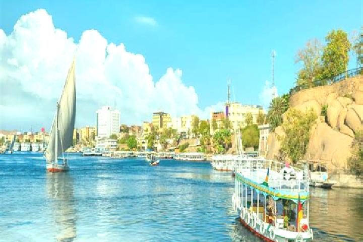 Mia, 31 — Escort in Manfalut, Egypt
