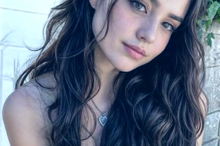 Mia, 32, a chestnut hazel-eyed middle eastern companion based in Banne. Offering 69, Erotic Massage, Domination, Prostate Massage. Available for incall and o...