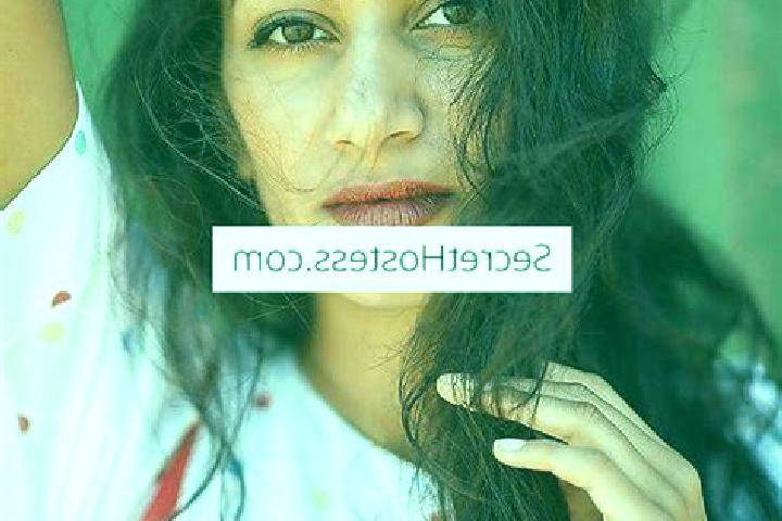 Mia, 32, a red grey-eyed indian companion based in Hualfin. Offering Erotic Massage, Party Girl. Available for incall and outcall, overnight bookings available.