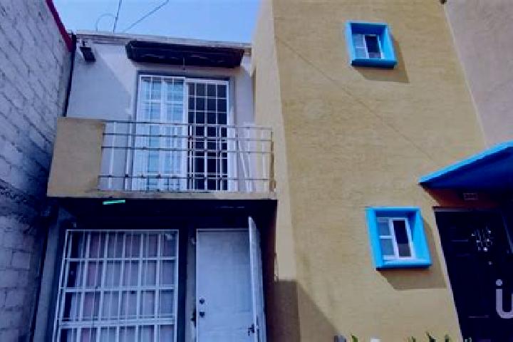 Mia, 32 — Escort in Arbolada los Sauces, Mexico