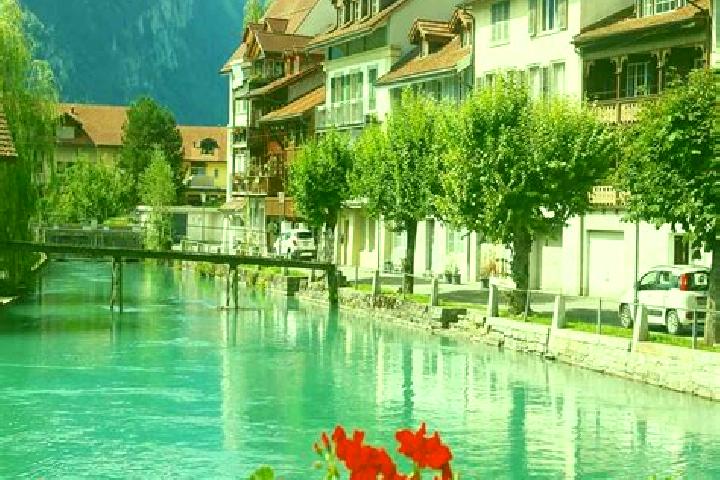 Mia, 32 — Escort in Gachlingen, Switzerland