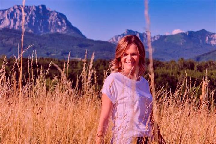 Mia, 32 — Escort in Ohlsdorf, Austria
