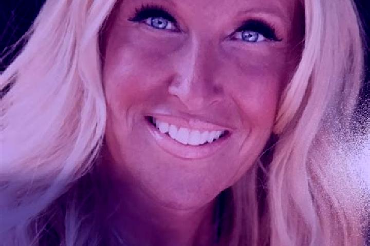 Mia, 32 — Escort in Rosenhayn, United States