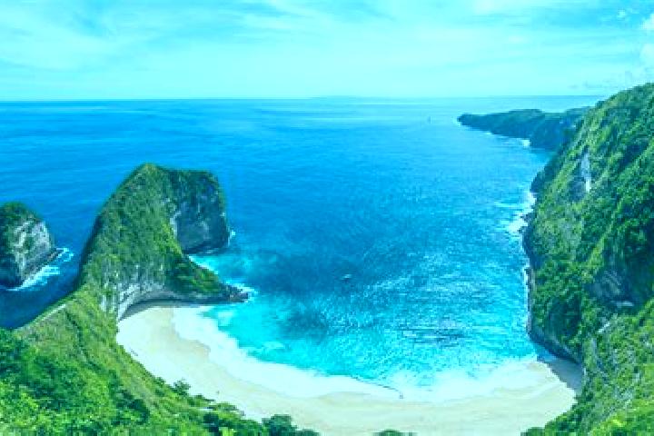 Mia, 32 — Escort in Sindanglaya, Indonesia