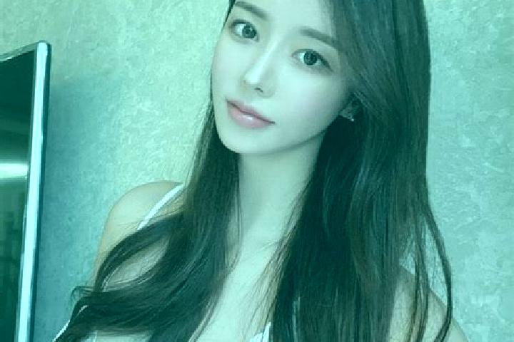 Mia, 32 — Escort in Wenjiapo, China