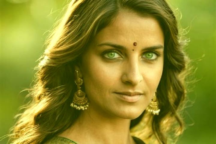 Mia, 33, a chestnut green-eyed indian companion based in Forest Lodge. Offering Travel Companion, Tantra, Girlfriend Experience, Roleplay, OWO. Available for...