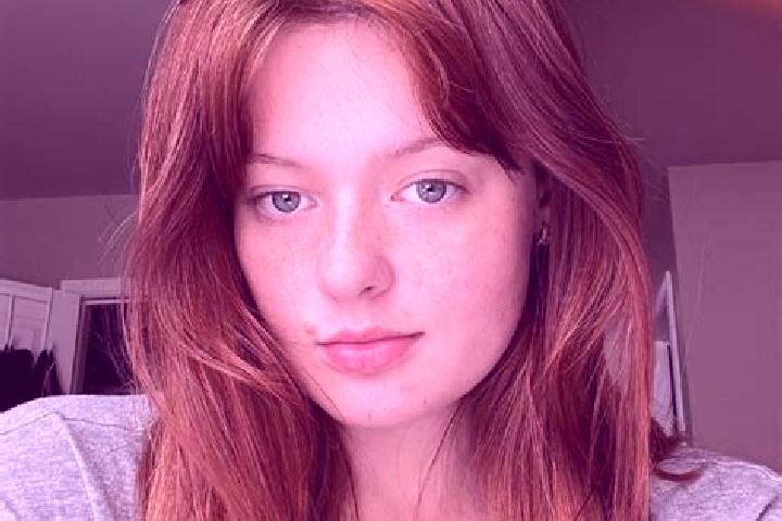 Mia, 33, a red grey-eyed caucasian companion based in Heiden. Offering Duos, A-Level. Available for incall and outcall, day and evening dates.