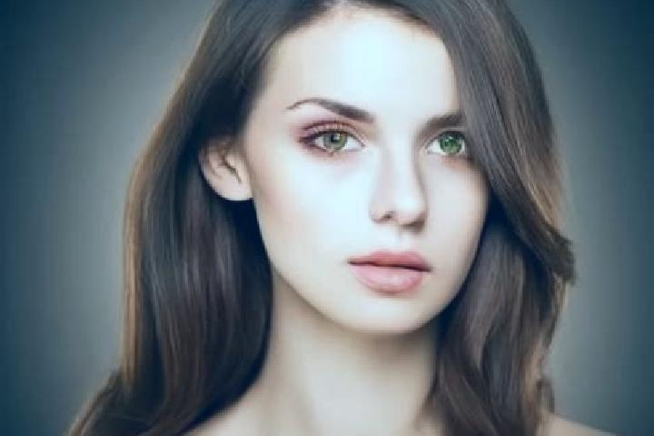 Mia, 34, a auburn amber-eyed european companion based in Grossgoerschen. Offering Overnight, Girlfriend Experience, Domination, Party Girl. Available for inc...