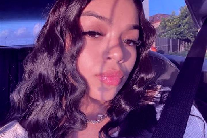 Mia, 34, a black brown-eyed latina companion based in Kobylisy. Offering GFE, Domination, Dinner Date. Available for incall and outcall, overnight bookings a...