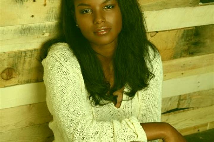 Mia, 34, a blonde dark-eyed ebony companion based in Afaha Ikot Ebak. Offering Striptease, CIM, Roleplay, Party Girl. Available for incall and outcall, overn...