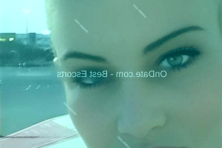 Mia, 34 — Escort in Niutang, China