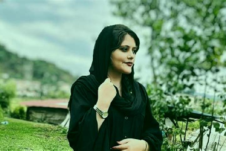 Mia, 34 — Escort in Pishva, Iran