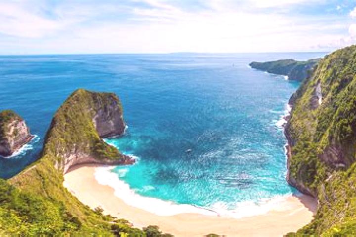 Mia, 35 — Escort in Kador, Indonesia