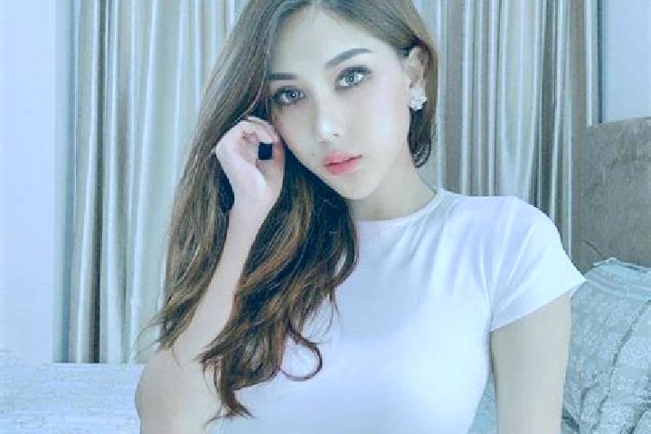Mia, 35 — Escort in Kampung Tawar Besar, Malaysia