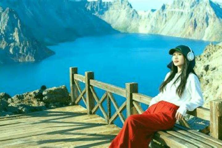 Mia, 35 — Escort in Songjianghe, China