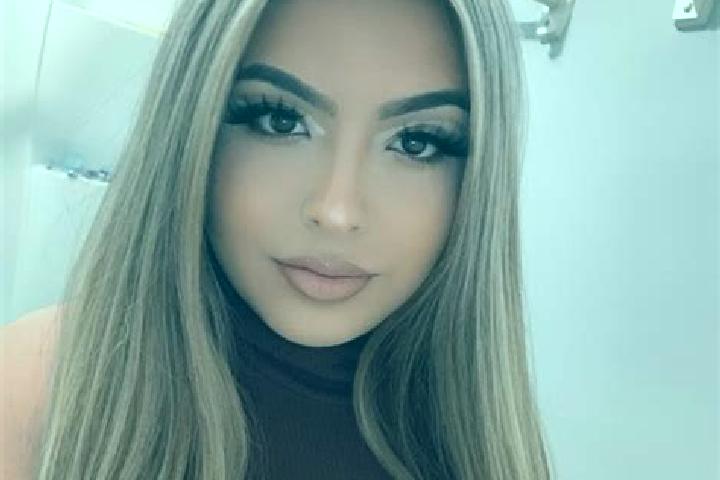 Mia, 36, a blonde grey-eyed latina companion based in Xiantan. Offering Erotic Massage, Couples, BDSM, Duos. Available for incall and outcall, overnight book...