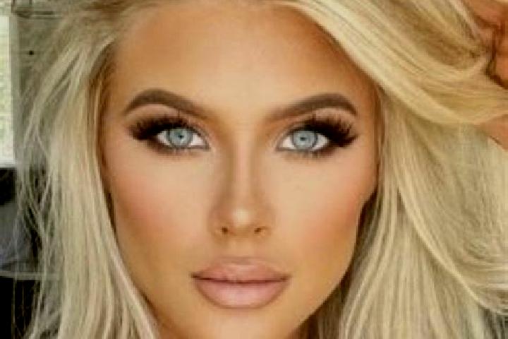 Mia, 36, a platinum blonde grey-eyed caribbean companion based in Kawengan. Offering 69, Tantra, Dinner Date, Roleplay. Available for incall and outcall, ove...