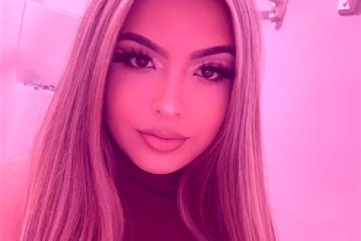 Mia, 37, a blonde dark-eyed latina companion based in Rathsweiler. Offering Dinner Date, Roleplay, Girlfriend Experience, Domination. Available for incall an...