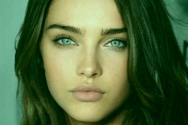 Mia, 37, a brunette blue-eyed middle eastern companion based in Buitrago. Offering BDSM, Girlfriend Experience, Duos. Available for incall and outcall, overn...