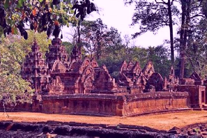 Mia, 37 — Escort in Banteay Srei, Cambodia