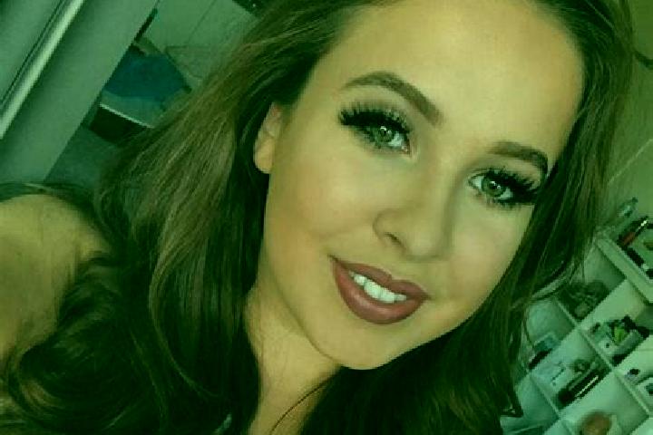 Mia, 38, a chestnut grey-eyed middle eastern companion based in Casa Blanca. Offering Domination, Dinner Date, CIM, Duos, Party Girl. Available for incall an...