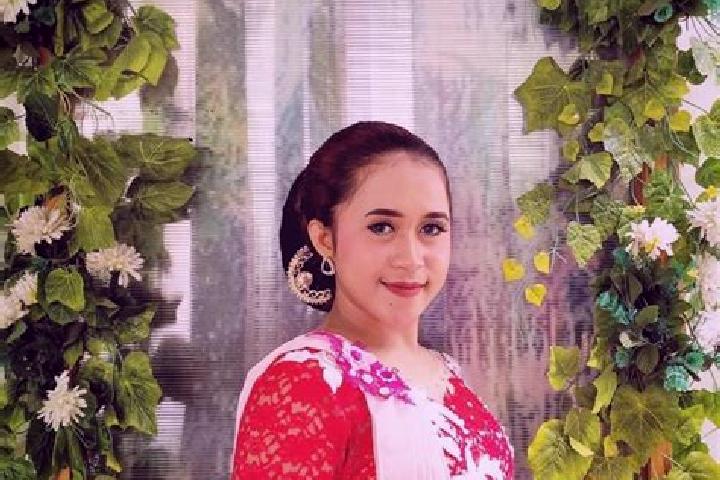 Mia, 38 — Escort in Kedungasem, Indonesia