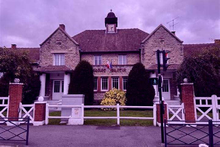 Mia, 38 — Escort in Mery, France