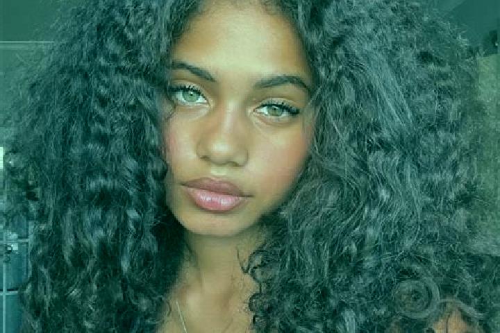 Mia, 39, a black blue-eyed ebony companion based in Vaou. Offering Fetish, Party Girl, Couples, Travel Companion. Available for incall and outcall, overnight...