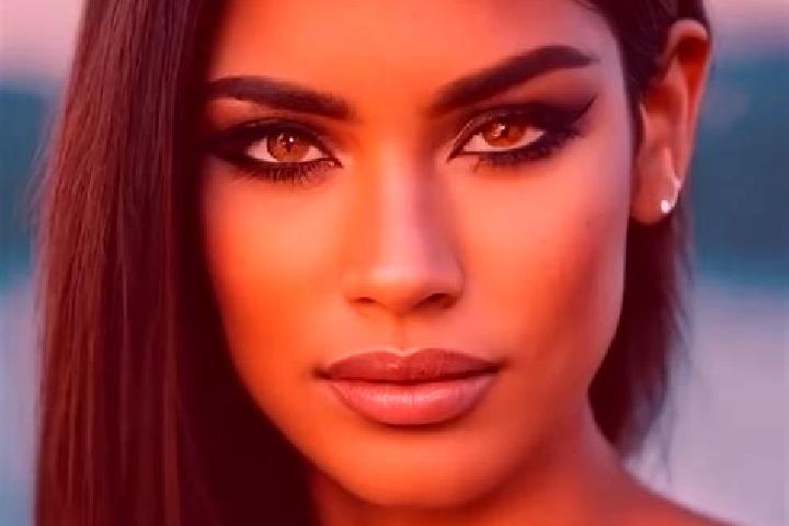Mia, 39, a brunette amber-eyed latina companion based in Schlossrued. Offering Roleplay, GFE, Fetish, Travel Companion. Available for incall and outcall, day...