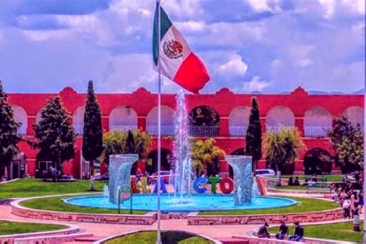 Mia, 39 — Escort in Villa Victoria, Mexico