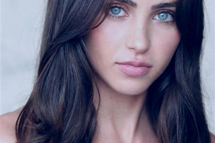Mila, 20, a brunette brown-eyed caribbean companion based in Salgareda. Offering GFE, Dinner Date, Duos, Overnight. Available for incall and outcall, day and...