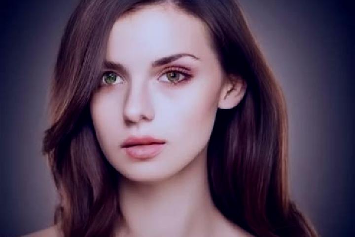 Mila, 21, a auburn amber-eyed indian companion based in Chirnogeni. Offering Dinner Date, Girlfriend Experience, GFE, BDSM, Couples. Available for incall and...