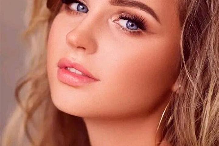 Mila, 21, a dark blonde blue-eyed middle eastern companion based in Hajira INA. Offering Travel Companion, BDSM, CIM, Girlfriend Experience, Deep French Kiss...