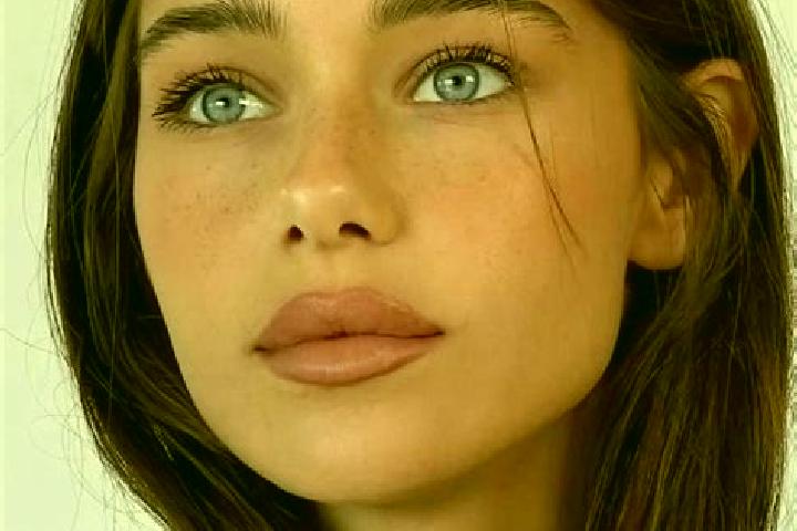 Mila, 22, a auburn brown-eyed latina companion based in Stalpu. Offering Roleplay, Dinner Date, A-Level, Party Girl. Available for incall and outcall, day an...