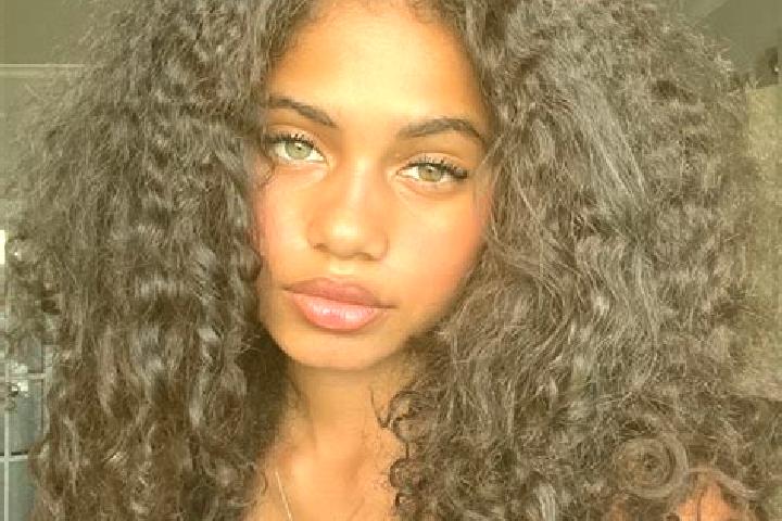 Mila, 22, a black grey-eyed ebony companion based in Braslovce. Offering Couples, Fetish. Available for incall and outcall, overnight bookings available.