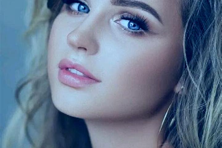 Mila, 22, a dark blonde blue-eyed ebony companion based in Vicksburg. Offering Girlfriend Experience, Tantra, Prostate Massage, A-Level. Available for incall...