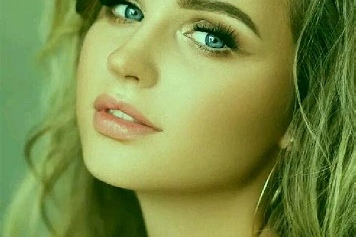 Mila, 22, a dark blonde blue-eyed mediterranean companion based in Salsburgh. Offering Prostate Massage, Massage, Striptease, Overnight. Available for incall...