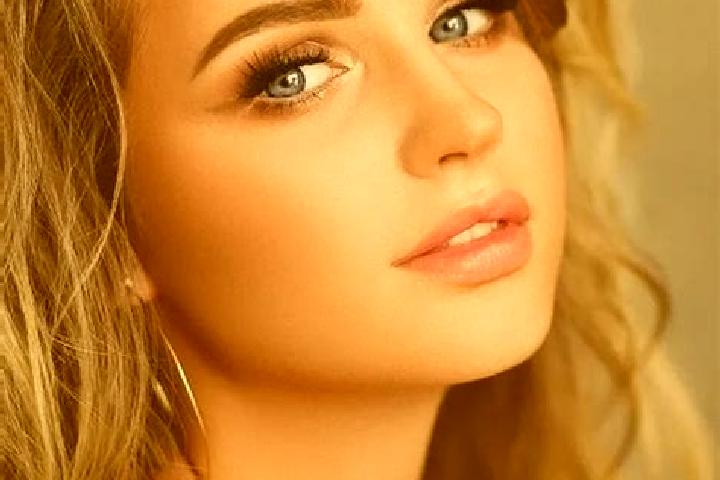 Mila, 22, a dark blonde blue-eyed middle eastern companion based in Shannon. Offering Party Girl, Dinner Date, Duos, CIM, Striptease. Available for incall an...