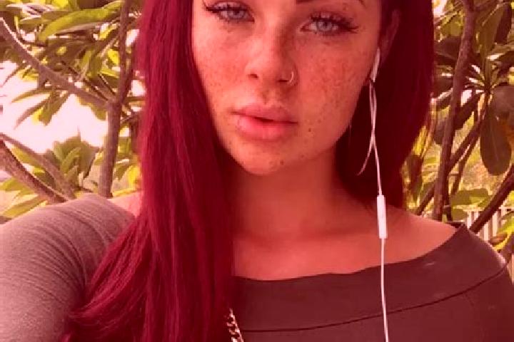Mila, 23, a auburn grey-eyed latina companion based in Kruibeke. Offering Domination, OWO, Overnight. Available for incall and outcall, overnight bookings av...