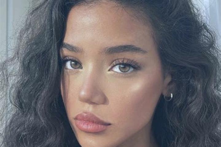 Mila, 23, a black brown-eyed european companion based in Shangji. Offering Domination, Tantra, GFE, Roleplay. Available for incall and outcall, overnight boo...