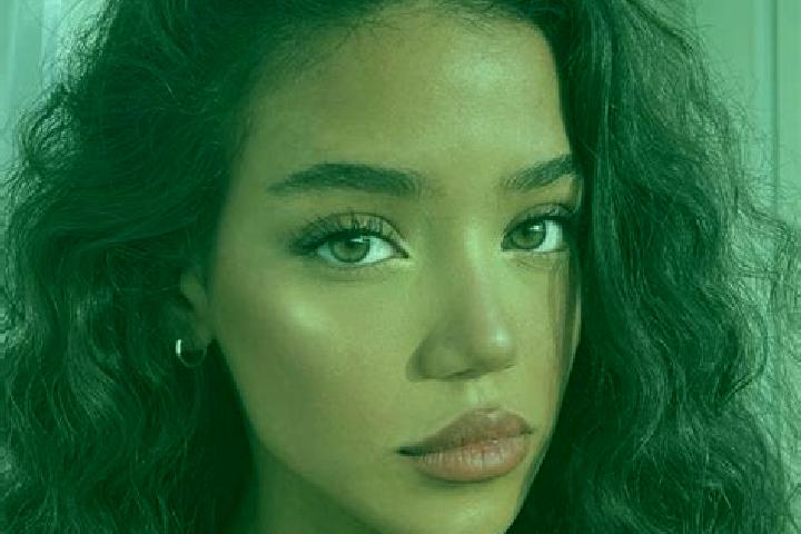 Mila, 23, a red brown-eyed caribbean companion based in Albano di Lucania. Offering GFE, OWO, Massage, 69. Available for incall and outcall, day and evening ...