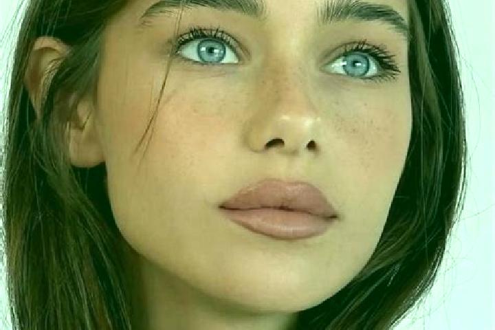 Mila, 24, a brunette brown-eyed slavic companion based in Sestrica. Offering CIM, A-Level, 69. Available for incall and outcall, overnight bookings available.