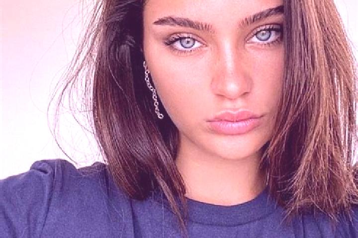 Mila, 25, a brunette dark-eyed asian companion based in Burgau. Offering Duos, Roleplay, Couples, 69. Available for incall and outcall, overnight bookings av...