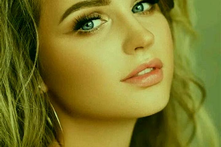 Mila, 25, a dark blonde blue-eyed indian companion based in Earley. Offering A-Level, Striptease, Overnight. Available for incall and outcall, overnight book...