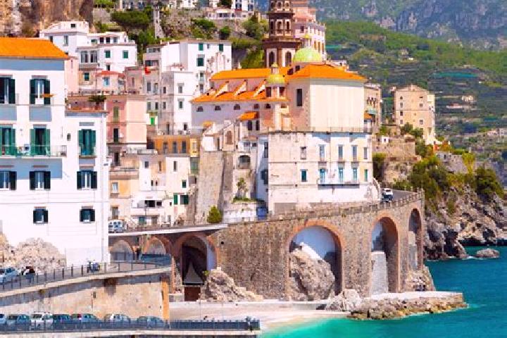 Mila, 25 — Escort in Chimento, Italy