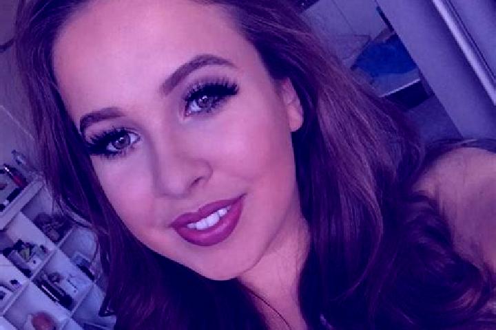 Mila, 26, a black grey-eyed mediterranean companion based in Sefwi. Offering Roleplay, A-Level, Party Girl, Dinner Date, 69. Available for incall and outcall...