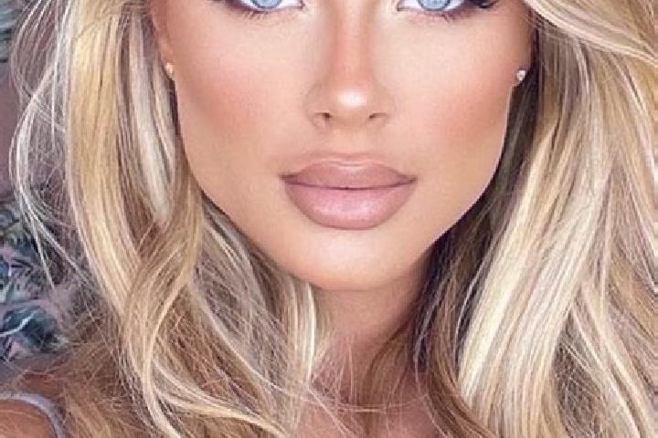 Mila, 26, a blonde blue-eyed latina companion based in Doncaster. Offering Travel Companion, Deep French Kissing, Duos. Available for incall and outcall, day...