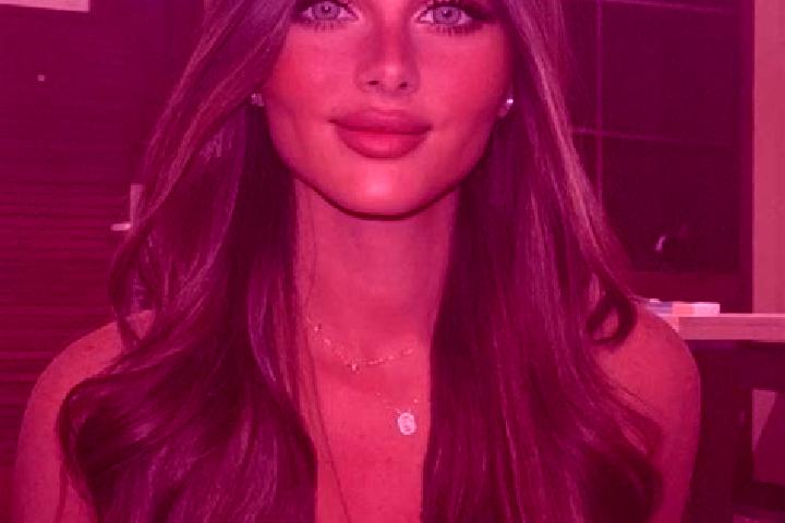 Mila, 26, a brunette dark-eyed latina companion based in Pine Ridge at Crestwood. Offering CIM, Dinner Date, 69, BDSM. Available for incall and outcall, day ...