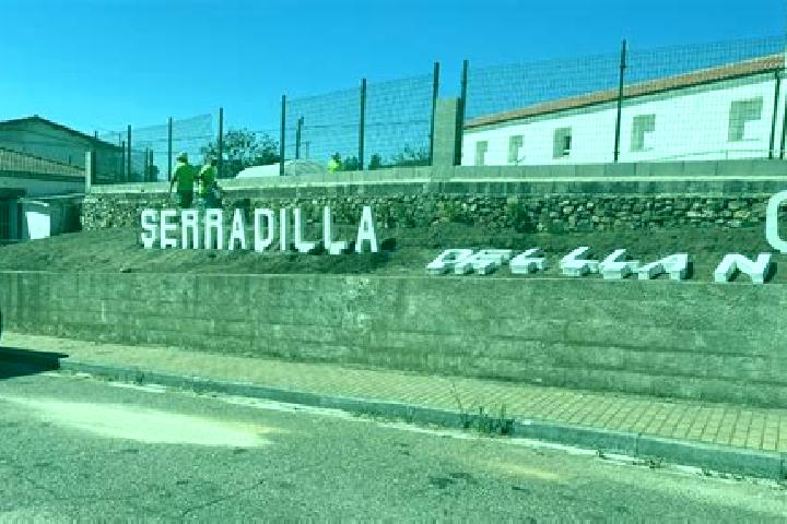 Mila, 26 — Escort in Serradilla del Llano, Spain
